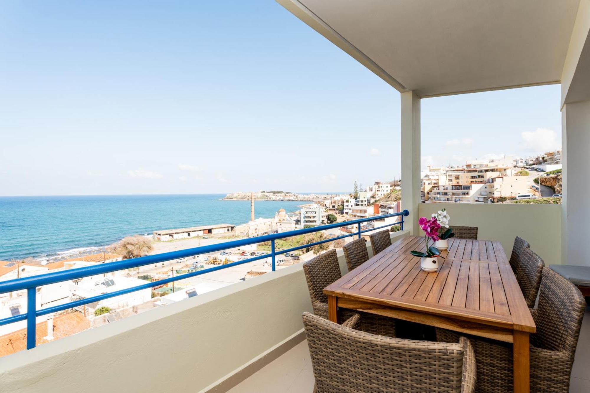 Secret View Apartment, With Private Jacuzzi Rethymno  Ngoại thất bức ảnh