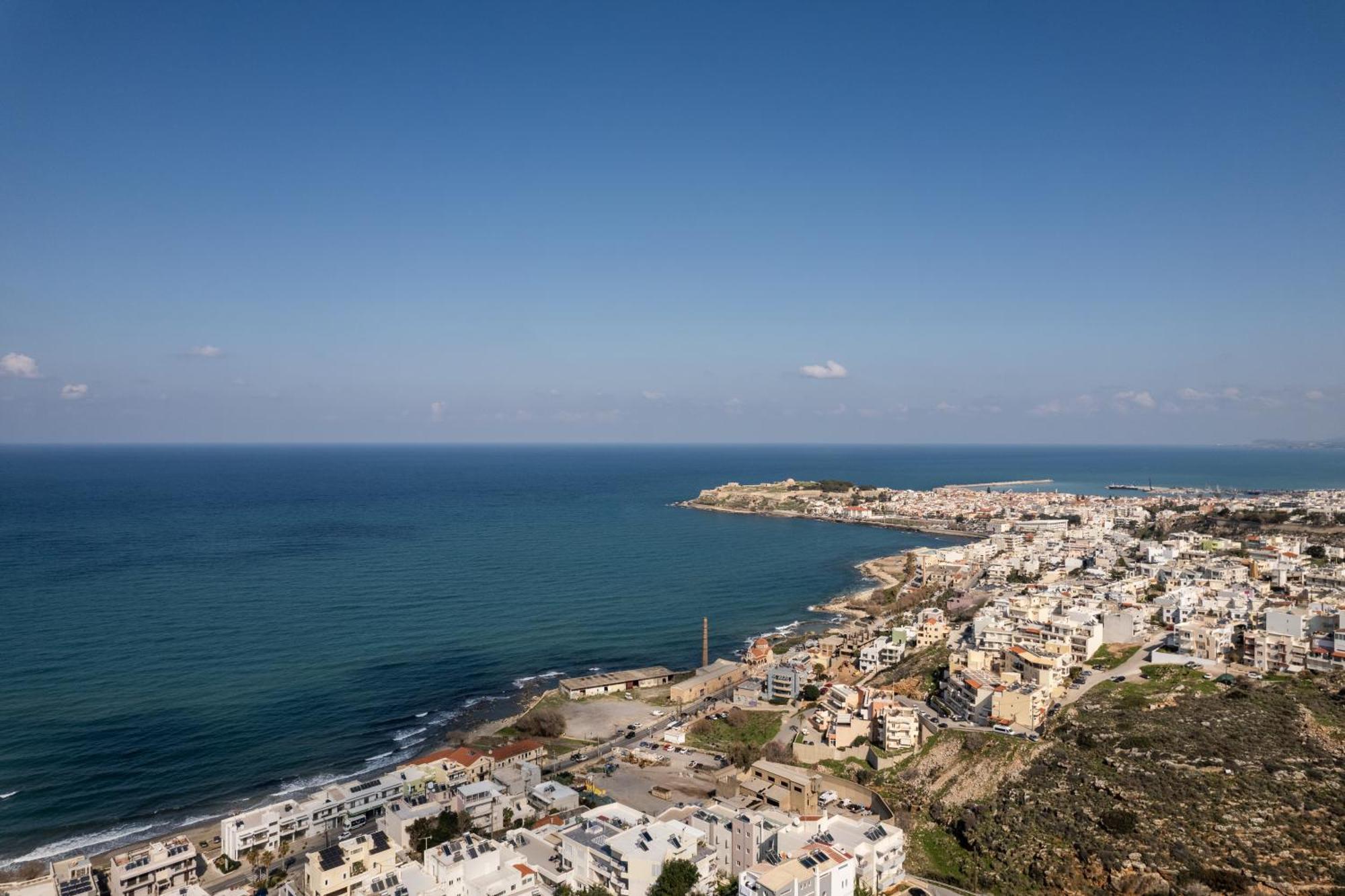 Secret View Apartment, With Private Jacuzzi Rethymno  Ngoại thất bức ảnh